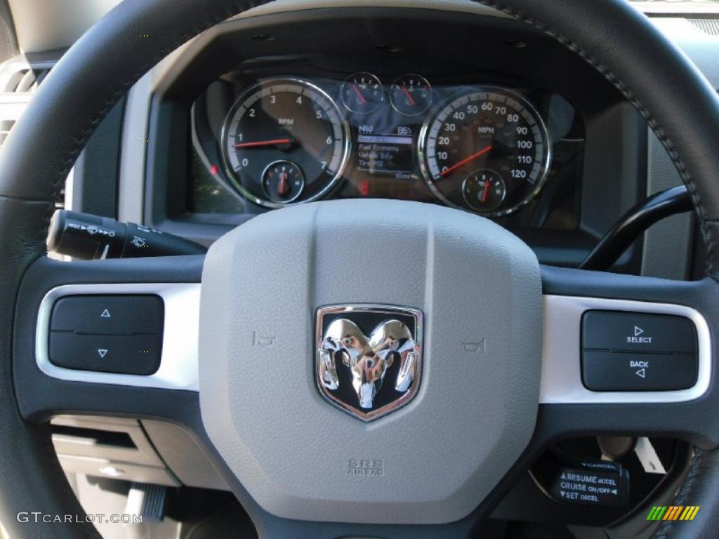 2010 Ram 1500 Big Horn Crew Cab - Bright Silver Metallic / Dark Slate/Medium Graystone photo #31