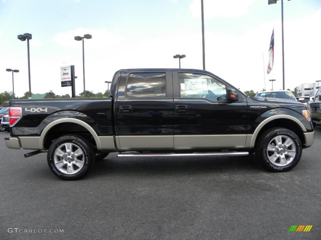 2010 F150 Lariat SuperCrew 4x4 - Tuxedo Black / Black photo #2
