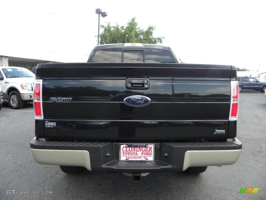 2010 F150 Lariat SuperCrew 4x4 - Tuxedo Black / Black photo #4