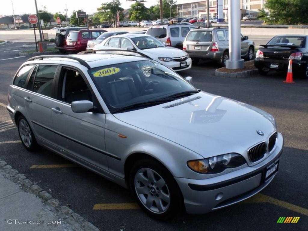 2004 3 Series 325i Wagon - Titanium Silver Metallic / Black photo #4