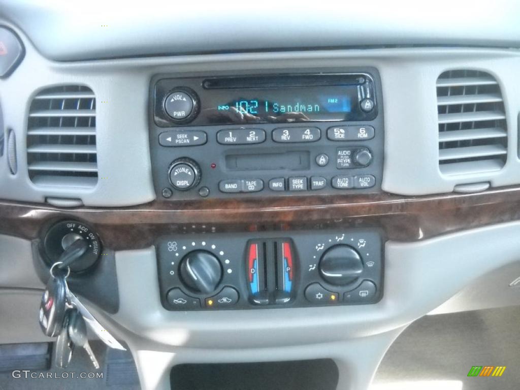 2004 Impala Police - Medium Gray Metallic / Medium Gray photo #17