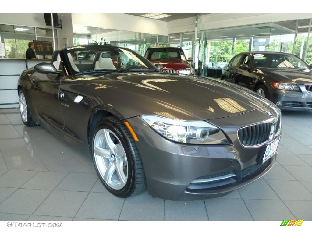 Mojave Metallic BMW Z4