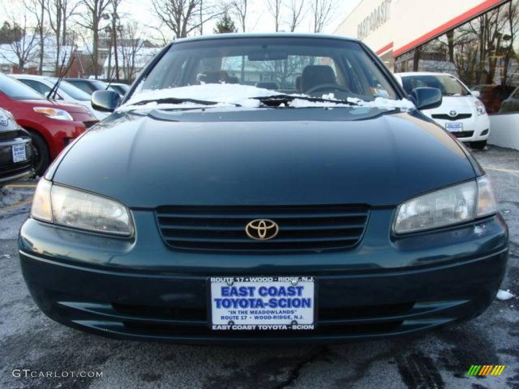 1998 Camry LE V6 - Dark Green Metallic / Oak photo #2