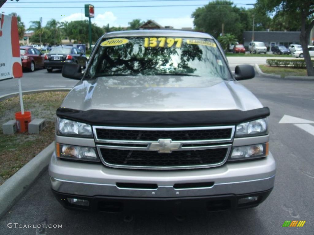 2006 Silverado 1500 LT Extended Cab - Silver Birch Metallic / Dark Charcoal photo #2