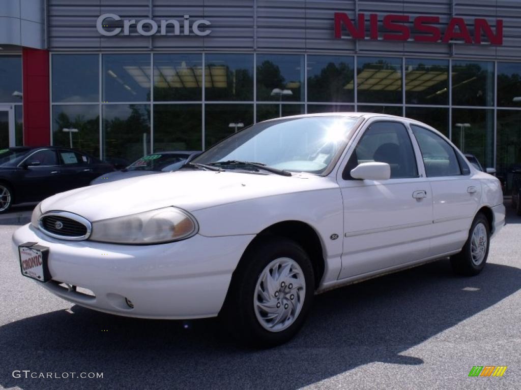 1998 Contour SE - Vibrant White / Medium Parchment photo #1