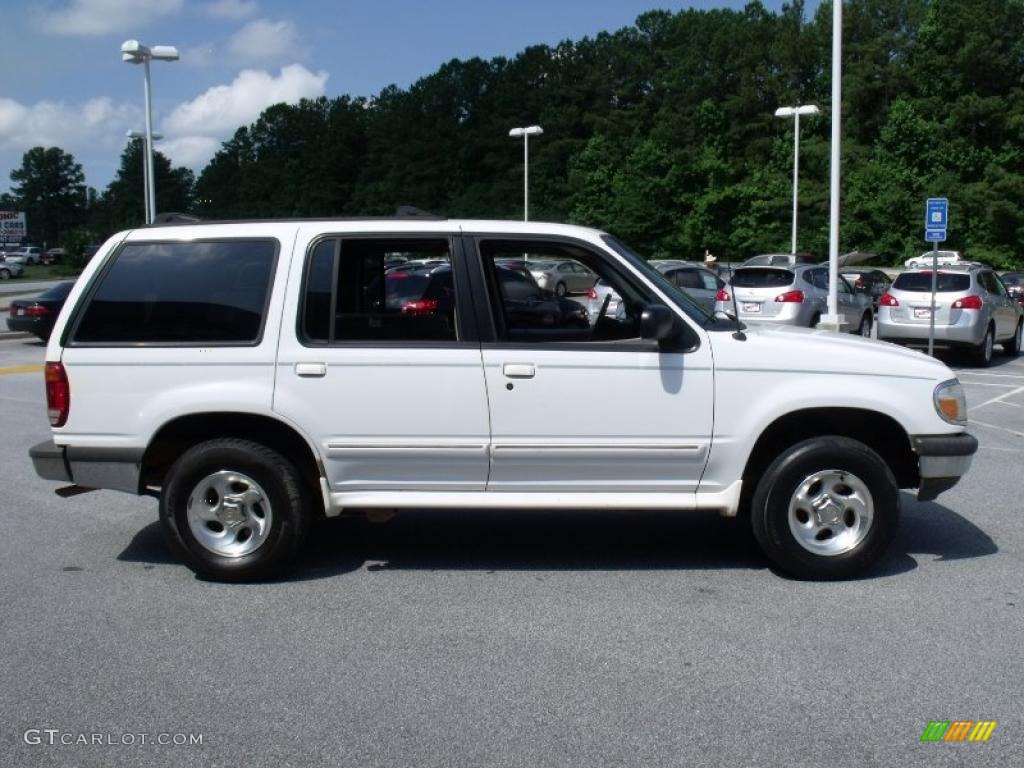 1998 Explorer XLT - Oxford White / Medium Prairie Tan photo #6