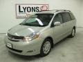 2007 Silver Shadow Pearl Toyota Sienna XLE  photo #26