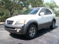 Clear White - Sorento EX Photo No. 4