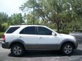 Clear White - Sorento EX Photo No. 5