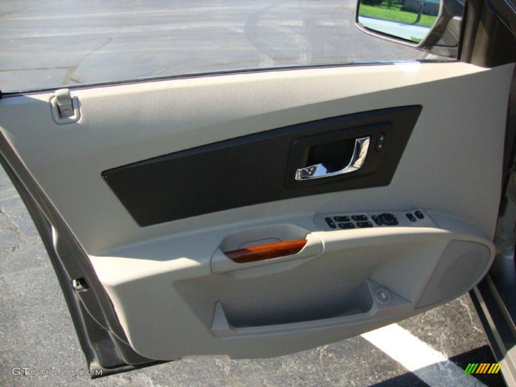 2004 CTS Sedan - Silver Smoke / Light Gray/Ebony photo #16