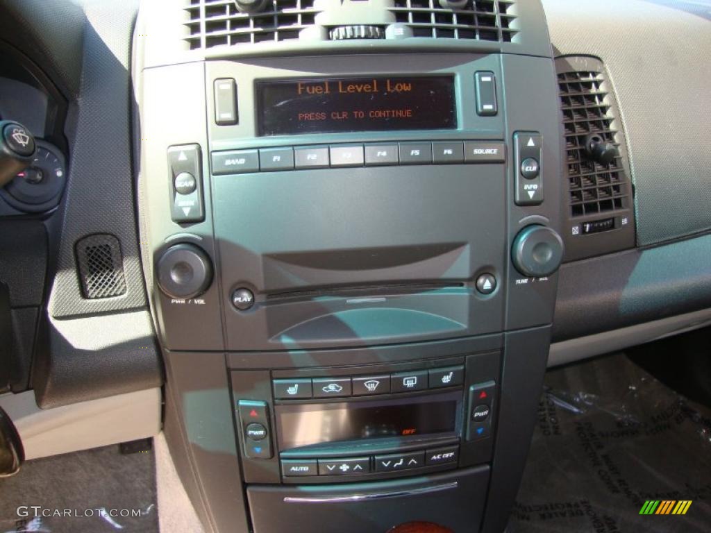 2004 CTS Sedan - Silver Smoke / Light Gray/Ebony photo #18