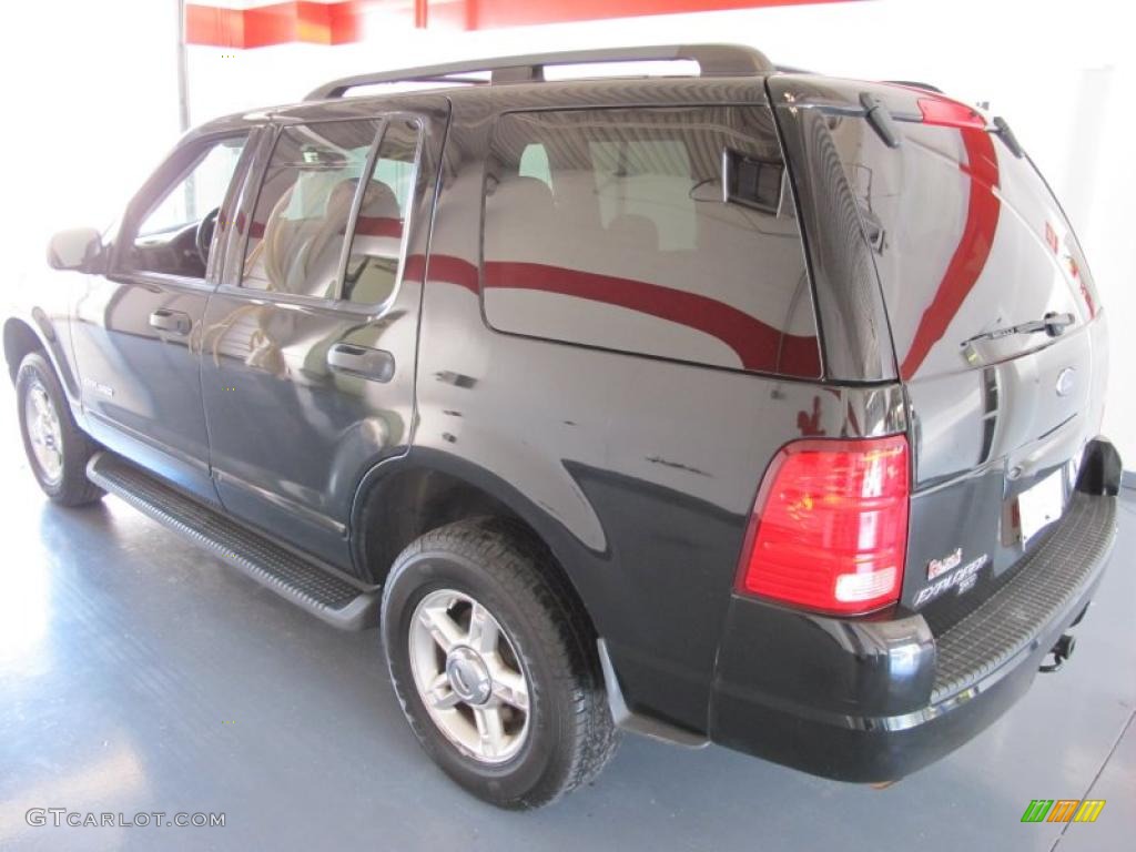 2004 Explorer XLT - Black / Graphite photo #4