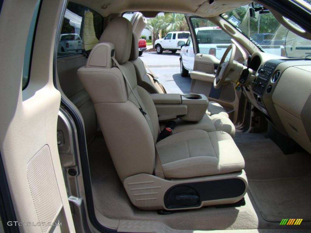 2006 F150 XLT Regular Cab - Arizona Beige Metallic / Tan photo #12