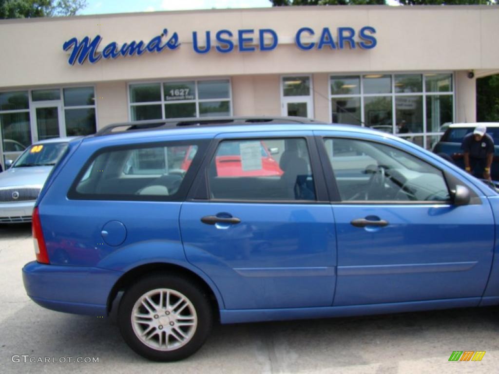 2005 Focus ZXW SES Wagon - French Blue Metallic / Dark Flint/Light Flint photo #32