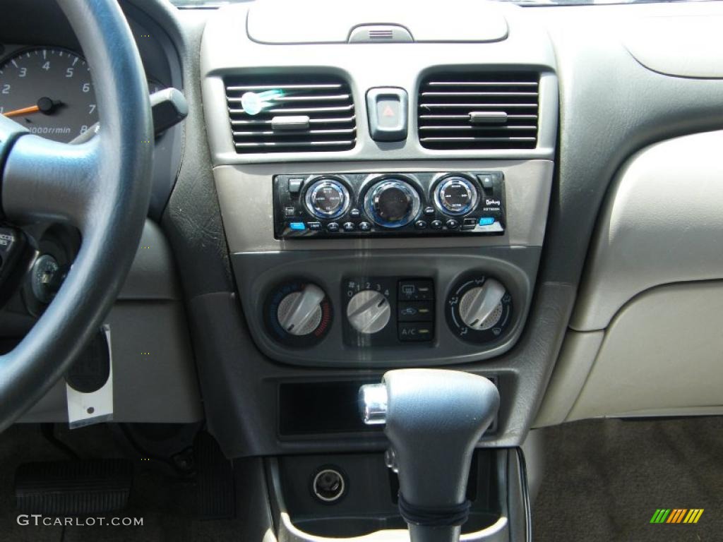 2003 Sentra GXE - Vibrant Blue Metallic / Stone Gray photo #18