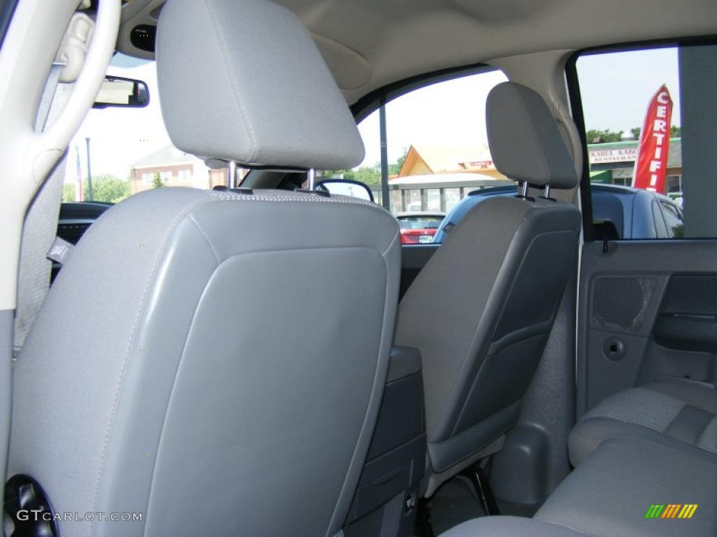 2007 Ram 1500 SLT Quad Cab 4x4 - Bright White / Medium Slate Gray photo #15