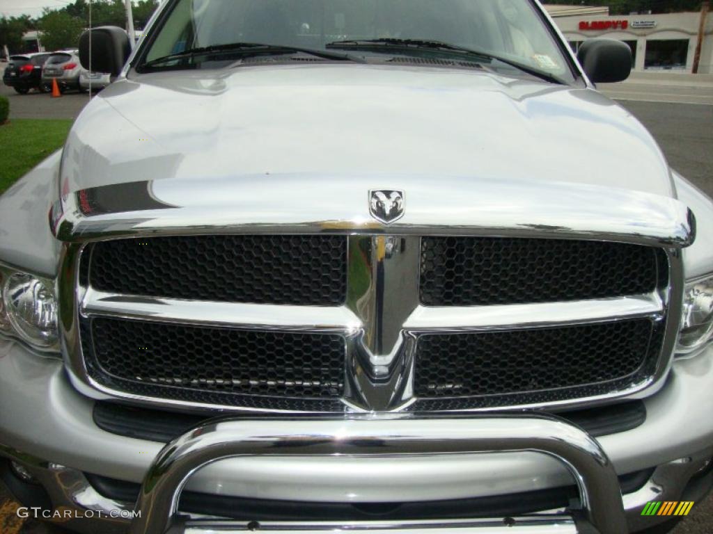2005 Ram 1500 SLT Quad Cab 4x4 - Bright Silver Metallic / Dark Slate Gray photo #14