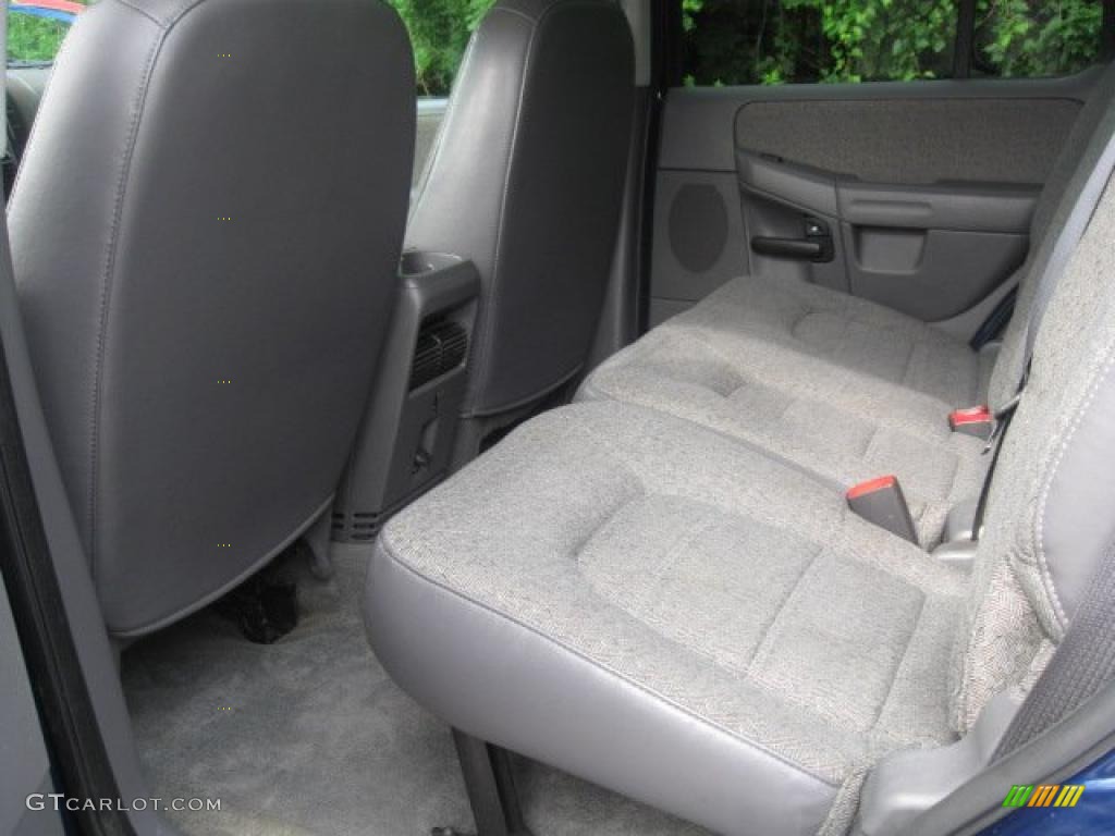 2004 Explorer XLS 4x4 - Dark Blue Pearl Metallic / Graphite photo #15
