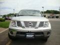 2006 Radiant Silver Nissan Frontier SE Crew Cab 4x4  photo #2