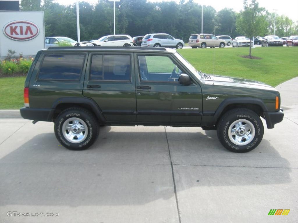 1998 Cherokee Sport 4x4 - Moss Green Pearl / Mist Gray photo #2