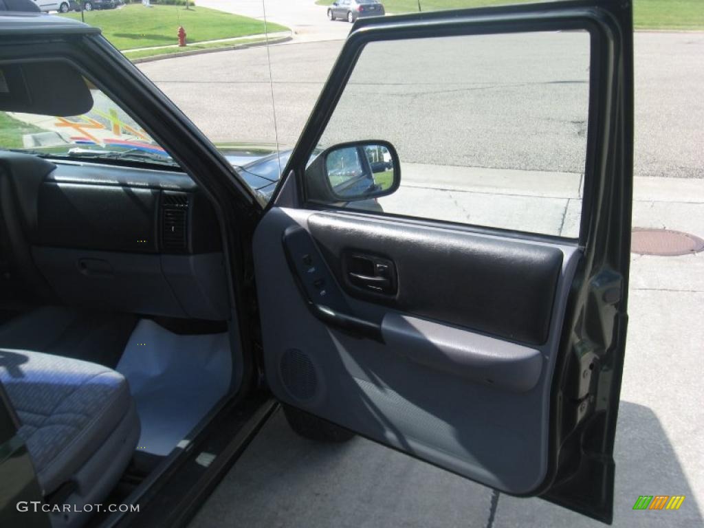 1998 Cherokee Sport 4x4 - Moss Green Pearl / Mist Gray photo #16