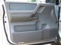 Radiant Silver - Titan SE Crew Cab 4x4 Photo No. 41