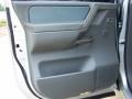Radiant Silver - Titan SE Crew Cab 4x4 Photo No. 43