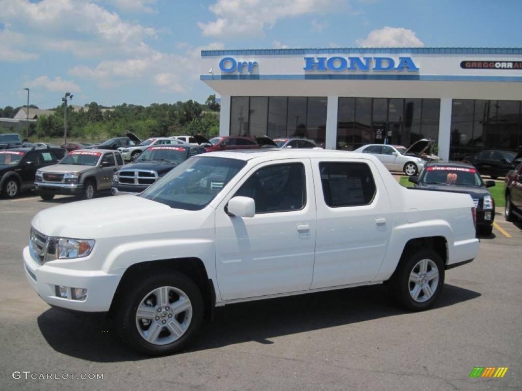 2010 Ridgeline RTL - White / Gray photo #1