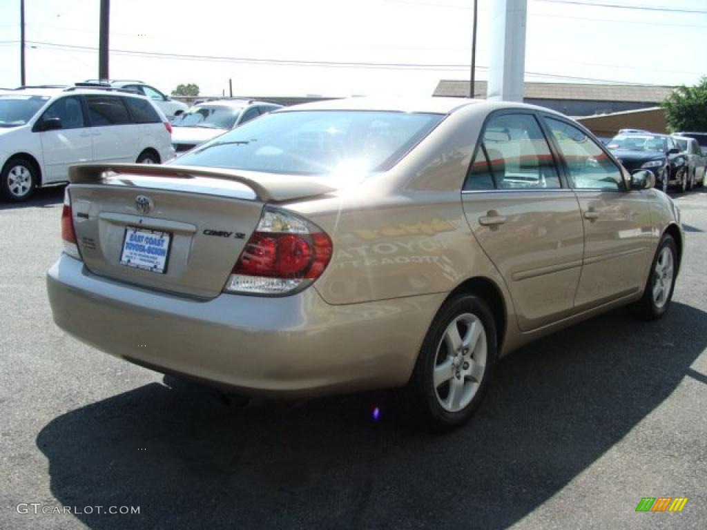 2005 Camry SE - Beige / Taupe photo #4
