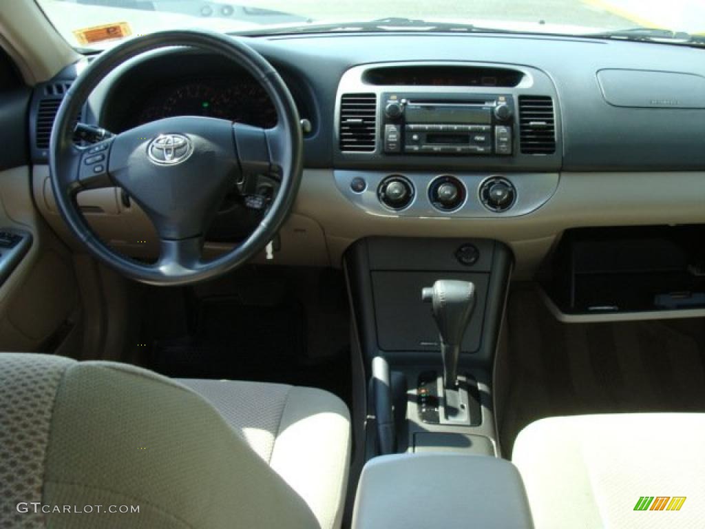 2005 Camry SE - Beige / Taupe photo #9