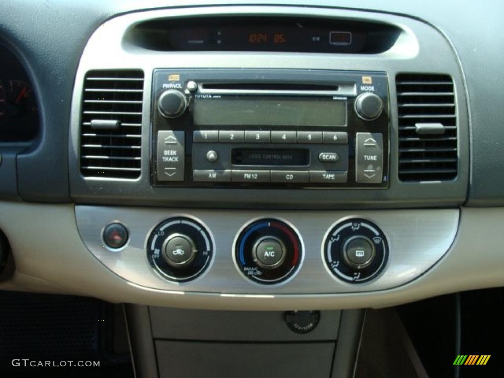 2005 Camry SE - Beige / Taupe photo #11
