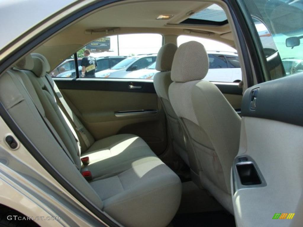 2005 Camry SE - Beige / Taupe photo #12