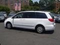 2009 Super White Toyota Sienna LE  photo #8