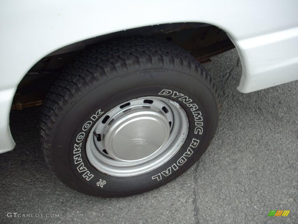 2001 E Series Van E150 Cargo - Oxford White / Medium Graphite photo #5