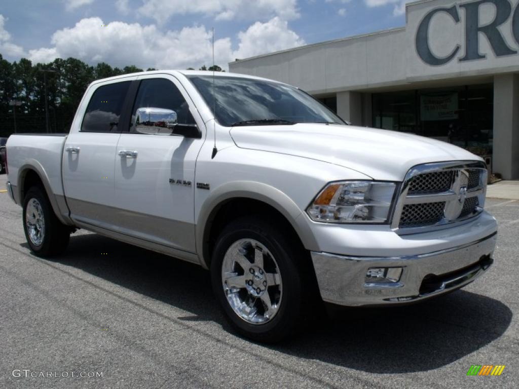 2010 Ram 1500 Laramie Crew Cab 4x4 - Stone White / Light Pebble Beige/Bark Brown photo #2