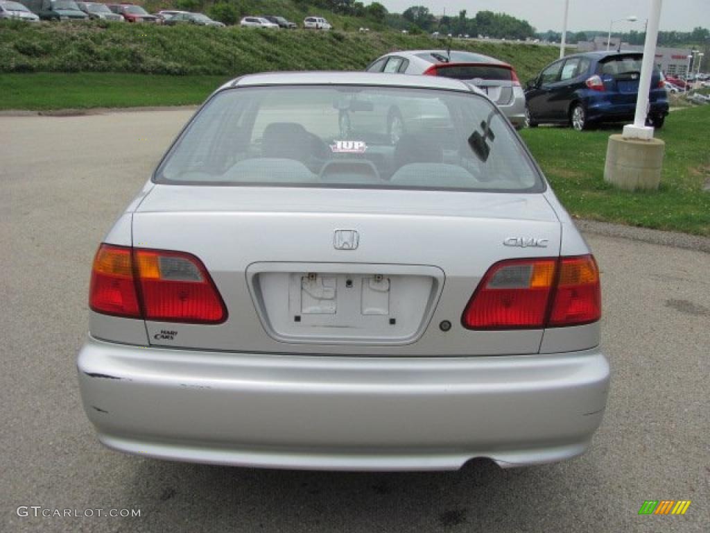 1999 Civic VP Sedan - Vogue Silver Metallic / Gray photo #3