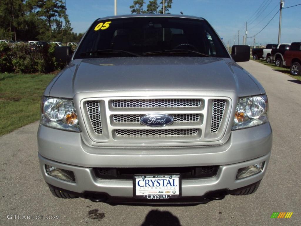 2005 F150 XLT SuperCrew 4x4 - Silver Metallic / Medium Flint/Dark Flint Grey photo #13