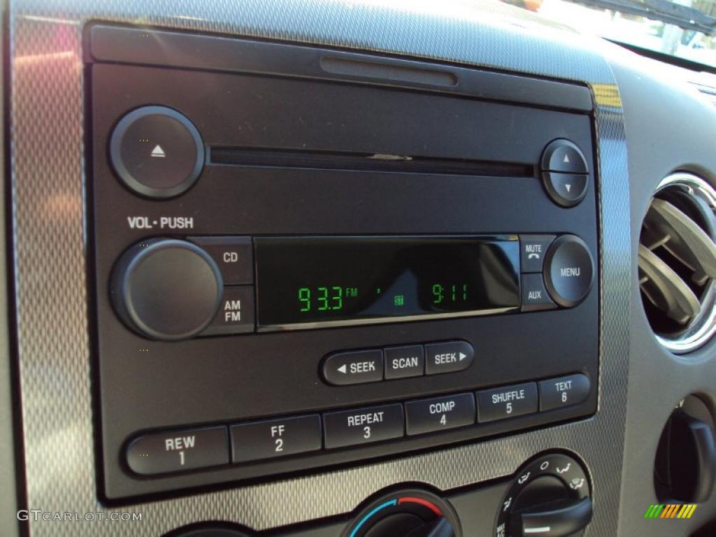 2005 F150 XLT SuperCrew 4x4 - Silver Metallic / Medium Flint/Dark Flint Grey photo #19