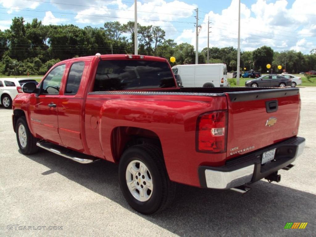 2007 Silverado 1500 LT Extended Cab - Victory Red / Ebony Black photo #3