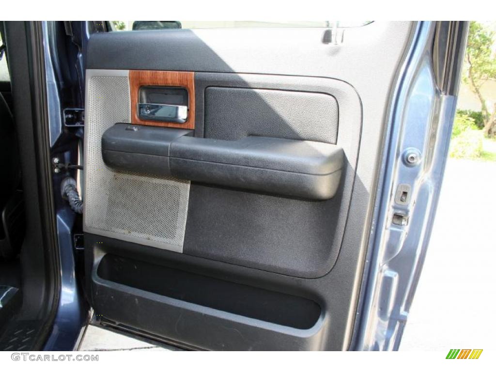 2004 F150 Lariat SuperCrew 4x4 - Medium Wedgewood Blue Metallic / Black photo #42