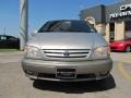 2001 Silver Shadow Pearl Toyota Sienna XLE  photo #2
