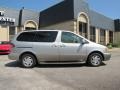2001 Silver Shadow Pearl Toyota Sienna XLE  photo #7