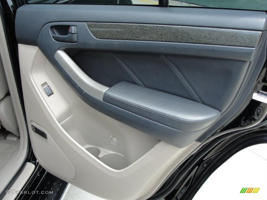 2004 4Runner Limited - Black / Taupe photo #28