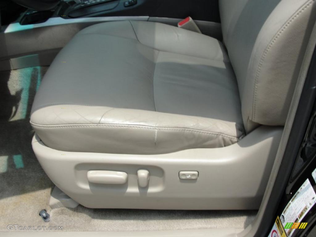2004 4Runner Limited - Black / Taupe photo #37