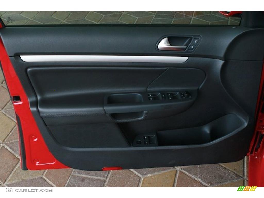 2010 Jetta Limited Edition Sedan - Salsa Red / Titan Black photo #13
