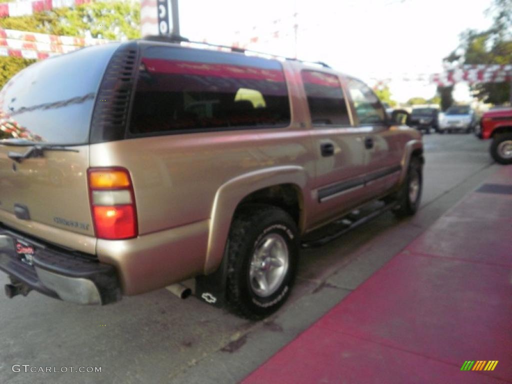 2001 Suburban 1500 LS 4x4 - Sunset Gold Metallic / Tan photo #7