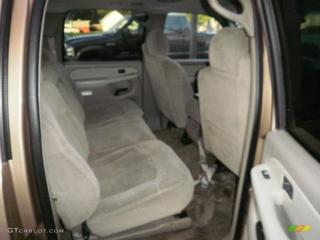 2001 Suburban 1500 LS 4x4 - Sunset Gold Metallic / Tan photo #11
