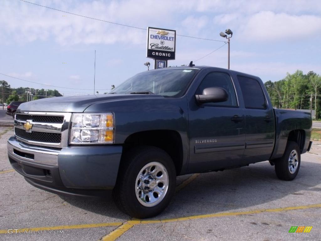 2010 Silverado 1500 LS Crew Cab - Blue Granite Metallic / Dark Titanium photo #1