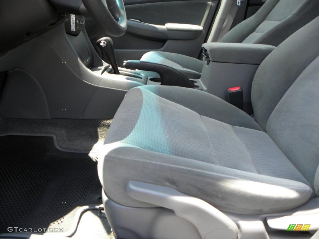 2004 Accord LX Sedan - Eternal Blue Pearl / Gray photo #15