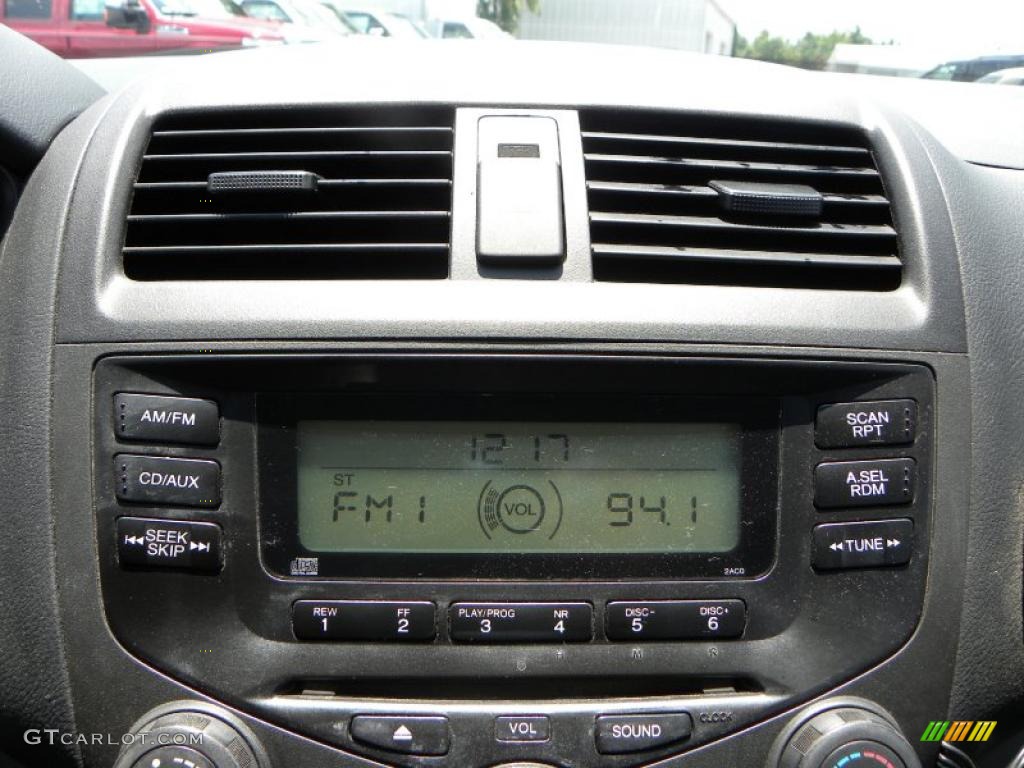 2004 Accord LX Sedan - Eternal Blue Pearl / Gray photo #17